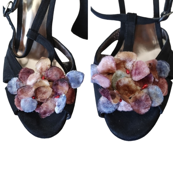 Bottega Veneta Black Suede T-Strap Wedge Heels - Picture 15 of 16